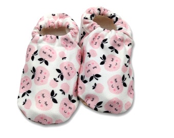 Apple Cotton Baby Shoe Moccasins, Perfect Baby Shower Gift, Soft and Cozy Infant Slippers, Newborn Crib Shoes, First Walking Shoes