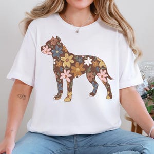 Floral Pitbull Comfort Colors® Shirt, American Terrier Hundemama Wildblumen T-Shirt, Cottagecore T-Shirt, Geschenk für Pittie-Liebhaber, Welpen Besitzer Mama