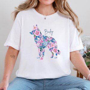 Personalized German Shepherd Preppy Floral Shirt, Custom Shepherd TShirt, Shepherd Mom T-Shirt,Gift For Dog Lover,Dog Mom Gift,Dog Mom Shirt