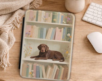 Schoko Labrador Retriever Hund auf Bücherregal Kindle Hülle | Lesender Hund, Blumenbücher