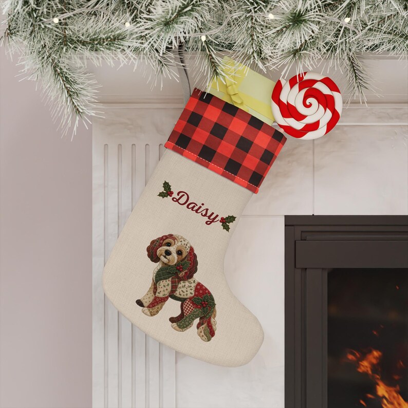 Kerstsok met nep-patchworkprint voor een Cavapoo | Gepersonaliseerde kerstsok met hondennaam afbeelding 6