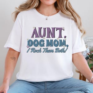 Aunt and Dog Mom Floral Retro Shirt, Preppy Dog Lover Aunt, Dog Mom and Auntie Shirt, Dog Lover Auntie T-Shirt, Birthday Gift for Aunt