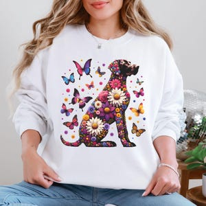 German Shorthaired Pointer Wildflowers Shirt, Floral Pointer Dog Lover Crewneck, Botanical GSP Mom Pullover, Gift for Pointer Owner