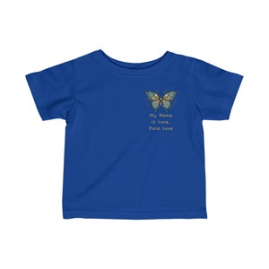 Je m'appelle Love, design unique avec papillon T-shirt en jersey fin pour bébé image 1