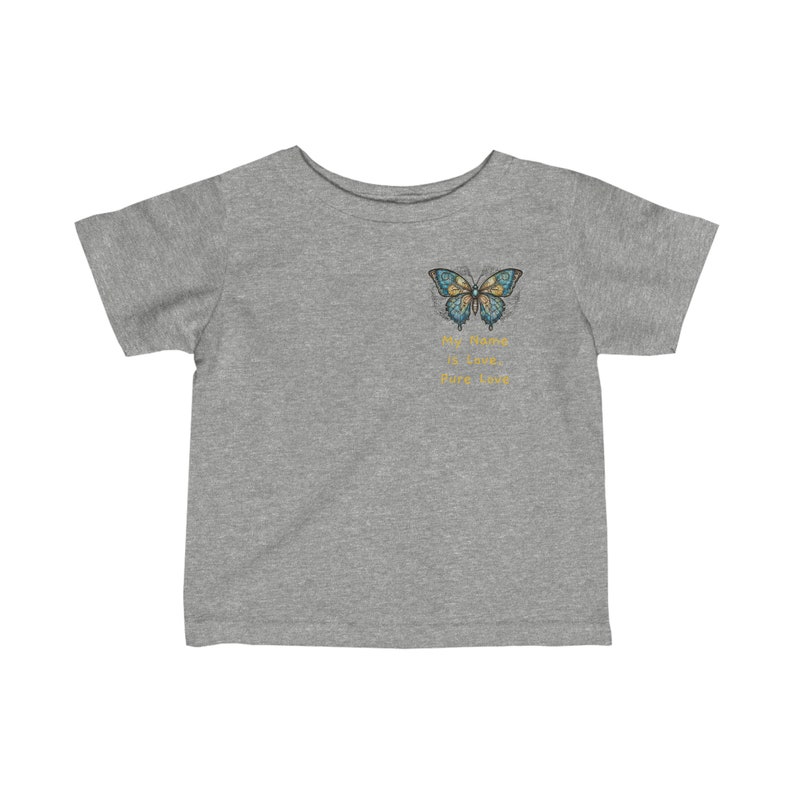 Je m'appelle Love, design unique avec papillon T-shirt en jersey fin pour bébé image 2
