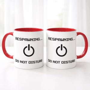 Taza divertida para gamers de Respawning, taza de café con la frase "No molestar", regalo para gamers, taza con chiste para gamers, taza con humor tecnológico.