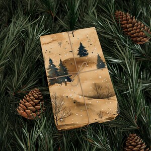 Papel de regalo de pino nevado: papel de regalo navideño rústico para envolver regalos de invierno. imagen 5