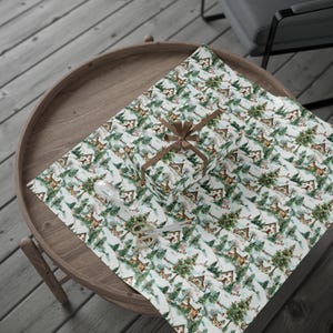 Christmas Gift Wrap Countryside Christmas Cottage Wrapping Paper for Christmas Presents Gift Wrap With Festive Design Classic Holiday Gift bild 3