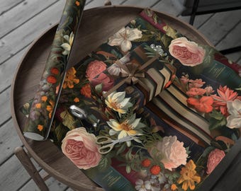 Floral Book Lover Wrapping Paper: Books and Flowers on a dark Background, Dark Academia Design