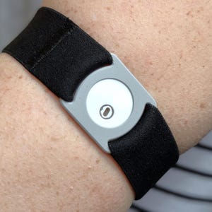 FreeStyle Libre 3 Armband: comfortable, custom-made Sensor Protection Band 3D Printed