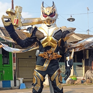 Kamen Rider Doom Geats Cosplay Costume Tokusatsu Suit Wearable Cosplay Costume  Commision Order