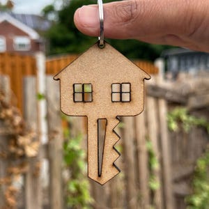 Personalised Solid MDF Keyring | Custom Key Fob for Home, Shed, Garage, Hotel, Airbnb, Door, New Home Gift, Bulk Keychains