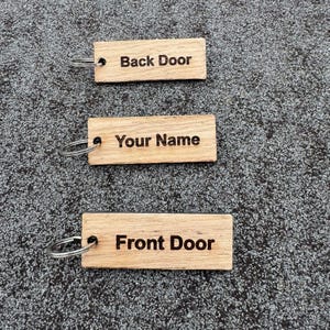 Personalised Wooden Keyrings | Custom Oak Keyfobs | Bulk Key Chains | Engraved Wooden Keyring | Custom Keychain Gifts
