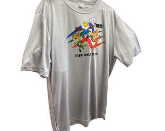 Sprt Tek mens gray World Cup short sleeve unique graphic tshirt sz L SKU 10-257