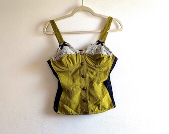 Corsetto color chartreuse Junior Jean Paul Gaultier taglia 44 con inserti in pizzo nero bianco e nocciola collezione 1992 pin up burlesque