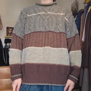 Vintage jaren 70 "Scapa" uit Schotland, 100% wollen kabeltrui met horizontale strepen in bruin en grijs, colkraag, unisex, superwarm.