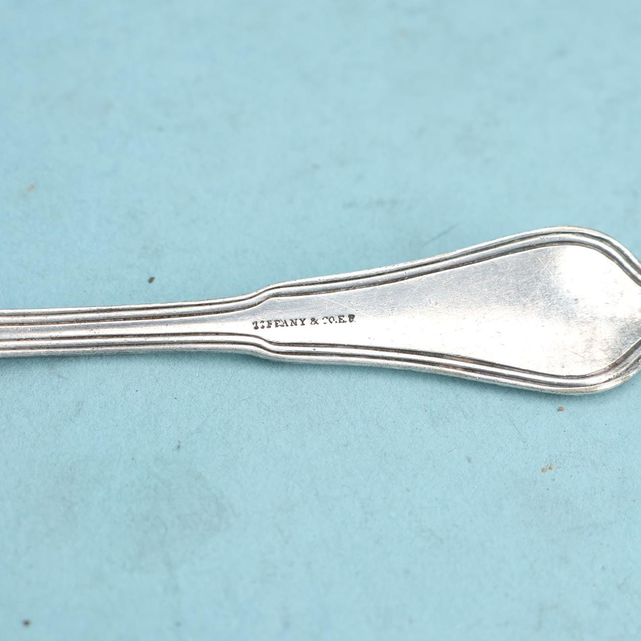 ティファニーのアンティークデミタススプーンウィッティア柄 4本セット　ESS Whittier -1907 by Tiffany & Co Silverplate 4 3/4