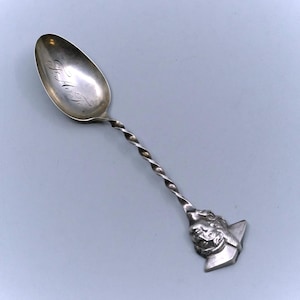 Manchester Sterling Figural College Highschool Graduate Souvenir Spoon Mono: FAF