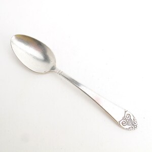 Waldorf Astoria NYC Hotel Silver 6 1/4&quot; Teaspoon by International Silver