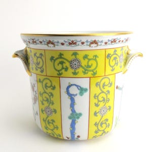 Yellow Dynasty / Siang Jaune (SJ) Herend 5 7/8" Large Cachepot Wine Cooler 7203