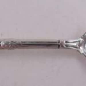 Gorham Sterling Medallion Brite Cut Sugar Jelly Shell Spoon Neoclassical 6 3/4"
