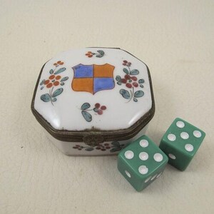 EDME SAMSON French Porcelain Trinket Box Limoges Chinese Export Style Armorial