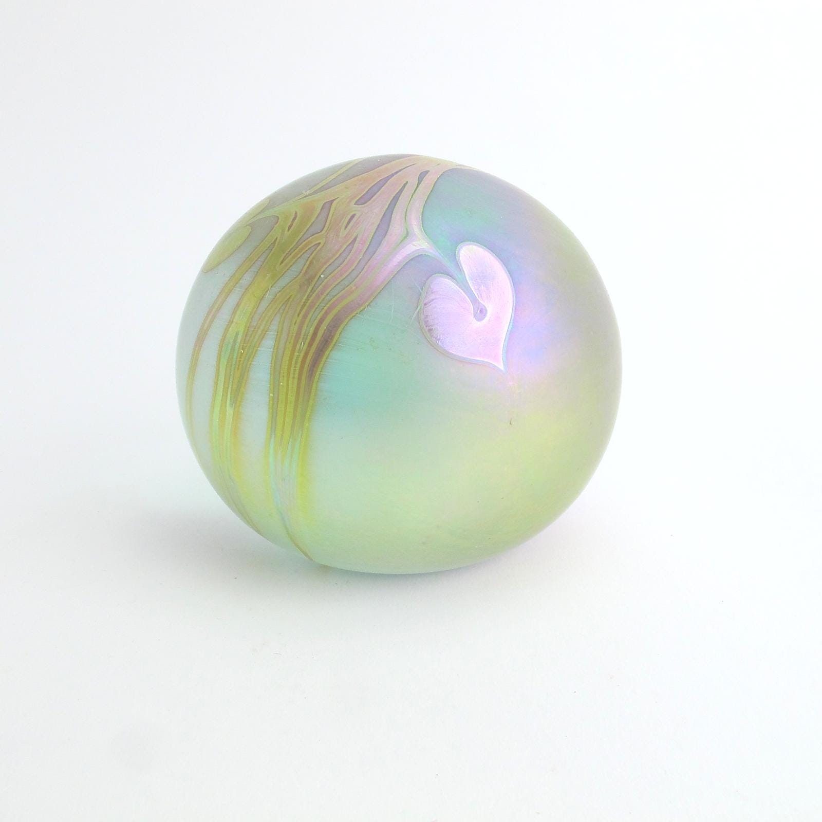 Eric Brakken Glasshouse Studio 4" Iridescent Heart Vine Magnum Paperweight 2111