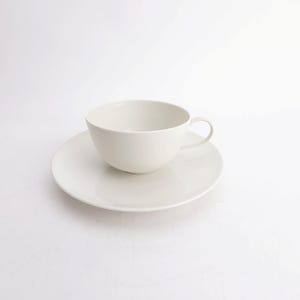 Taza y platillo de café Urbino White de KPM Porcelain de 8,9 cm (3 1/2") Trude Petri Bauhaus
