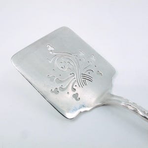 Atlantis / Ailanthus (1899) by Tiffany Sterling 8 7/8" Waffelheber Mono "G" Bild 3