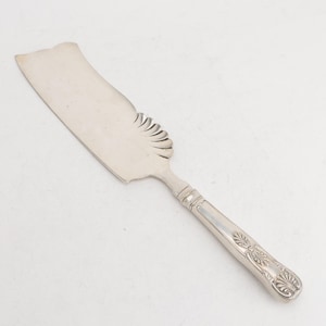 Servidor de pescado Kings Pattern de 1847 Rogers Bros., plateado, 28,8 cm (11 3/8"), sin monograma.