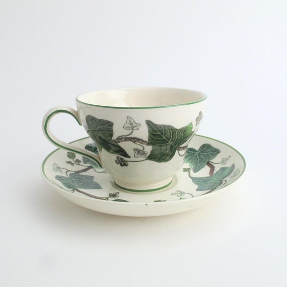 Napoleon Ivy by Wedgwood Queen's Ware Pair of Footed Cups