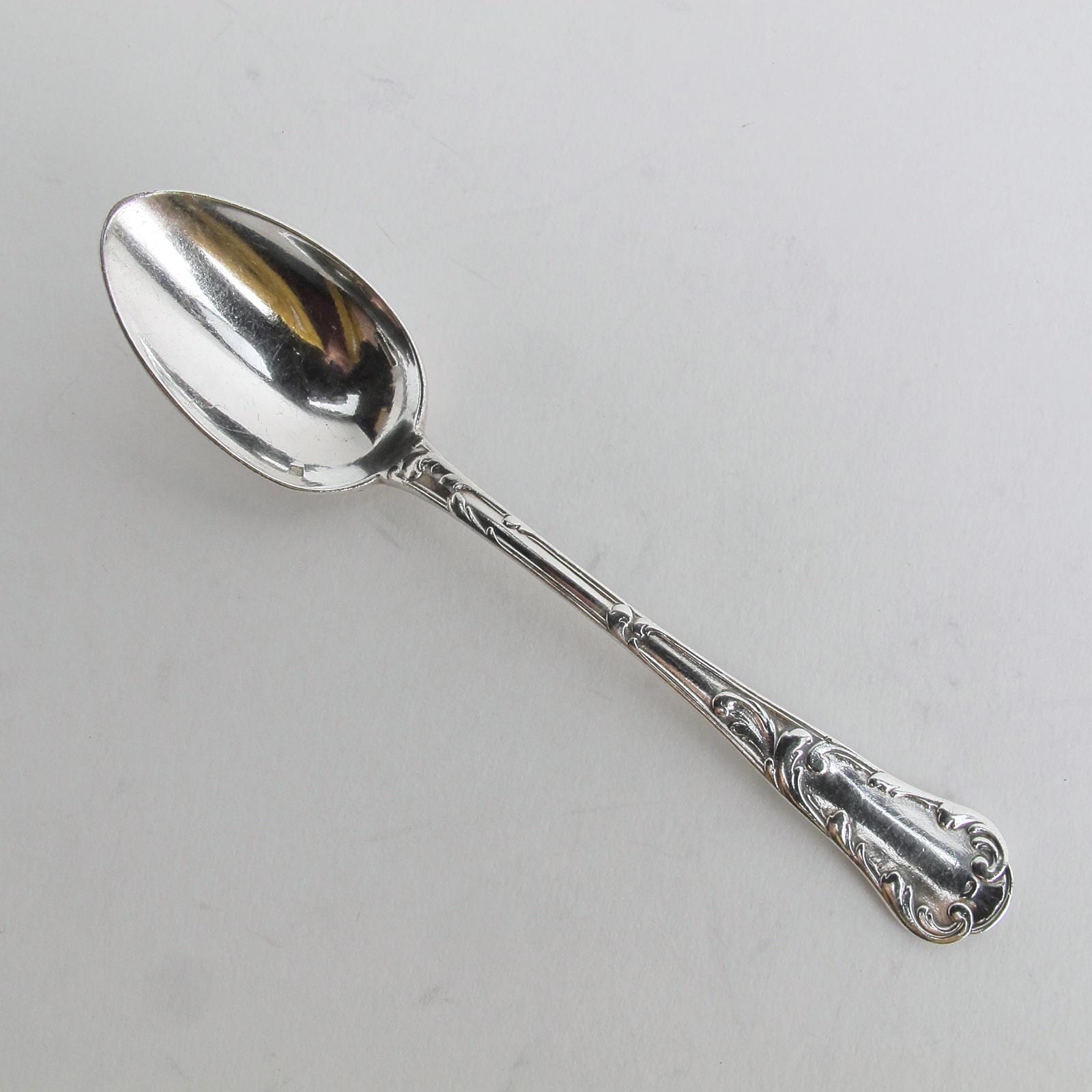 ルイ15世時代の菊、クリストフルのデミタススプーン、モノグラム