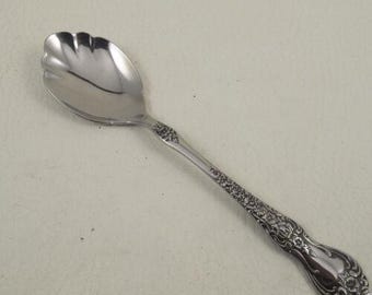 La France By International Decorator Stainless Steel Sugar Shell Spoon New