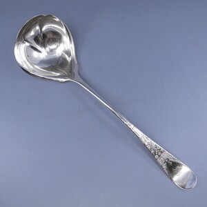 Lorne – 1878 von Rogers Smith & Co. Versilberte 10 1/2" Bouillon-Suppenkelle