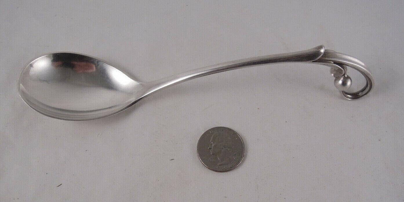 ジョージ ジェンセン 装飾スターリングシルバー サービングスプーン