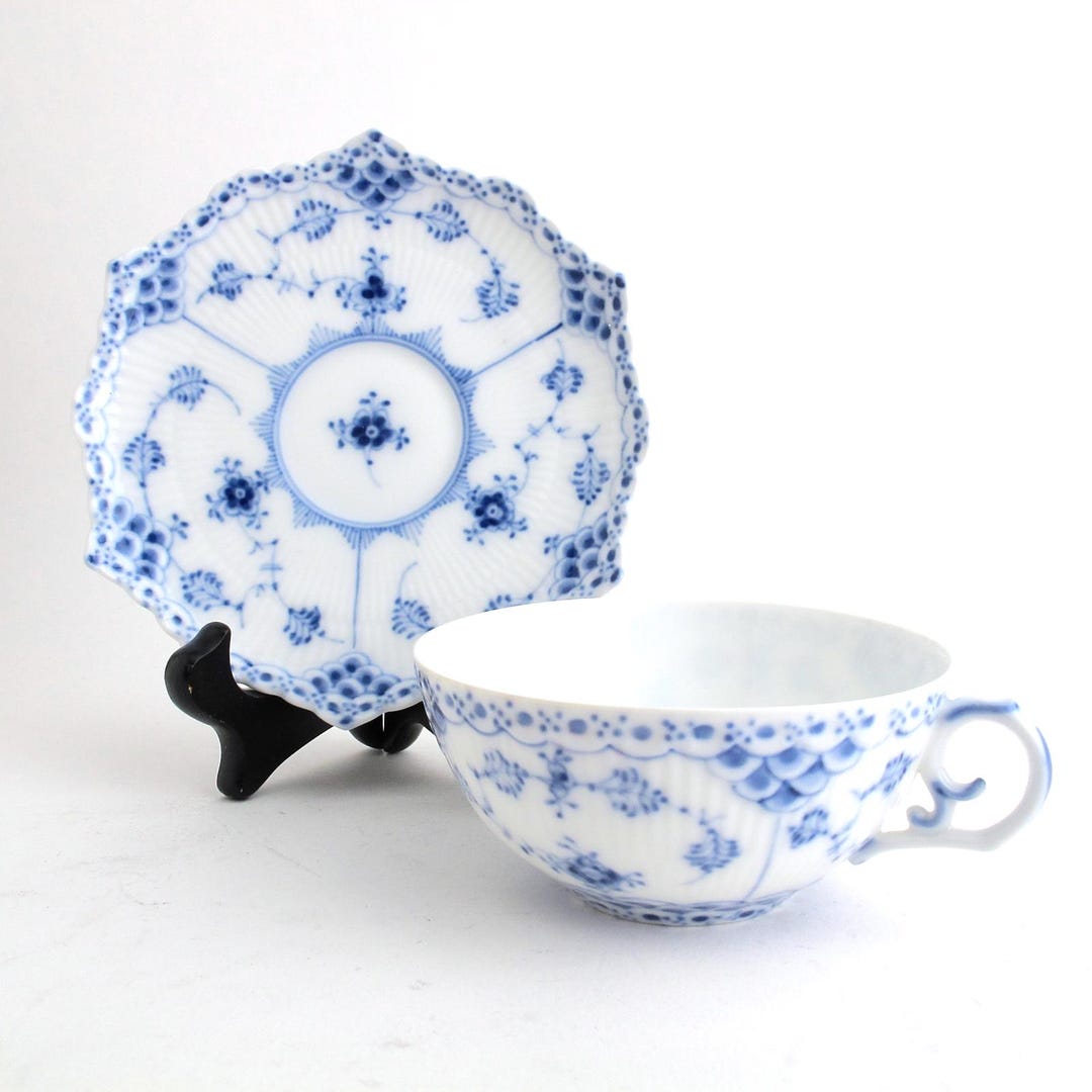 ロイヤルコペンハーゲン フルレース 1130 ソーサーのみ 2枚セット ロイヤルコペンハーゲンのブルーフルーテッドフルレース 2インチ