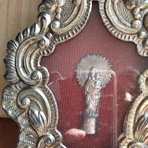 Cuadro de metal religioso con la imagen de la Virgen del Pilar, Zaragoza Spain