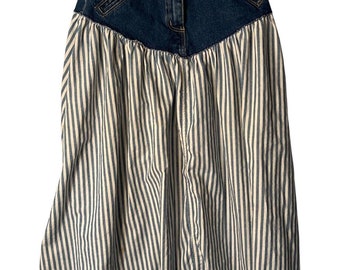 VINTAGE Skirt Size 9 Denim Cotton Striped Full Skirt Bohemian Pockets Midi 1980s