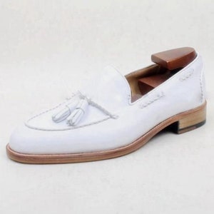 Echte witte leren slip-on-mocassinschoenen voor heren met kwastjes