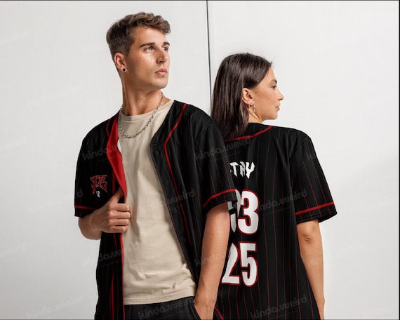 T-shirt De Baseball Monochrome Rétro Atomique Alphas | Vecteur Gratuite