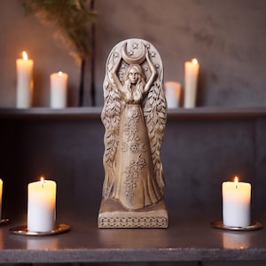 Selene Moon Goddess Luna Norse Goddess Selene Wood Figure Pagan Statue Wicca Statue Wicca Altar Moon Statue Moon Witch Aradia Lunar Goddess
