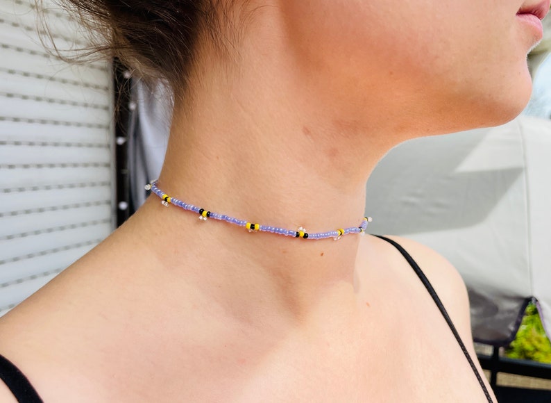 Choker Bees rocaille choker bienen handgefertigt einzigartig sommer boho halskette perlenschmuck perlenkette bees necklace Bild 3