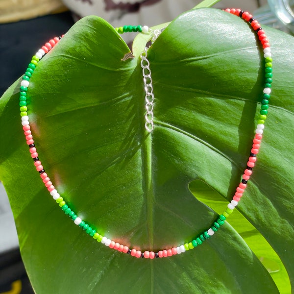 Choker Watermelon #rocaille #choker #wassermelone  #handgefertigt  #sommer #boho #halskette #perlenschmuck #perlenkette #donkipearls