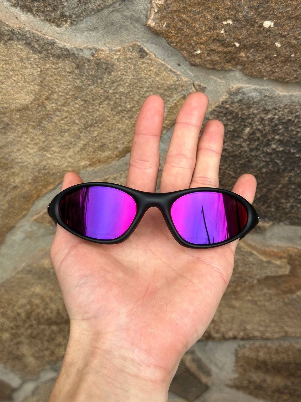 Винтажные солнцезащитные очки Oakley Minute 1.0 2, красные Винтажные солнцезащитные очки Oakley Minute 1.0 2, красные
