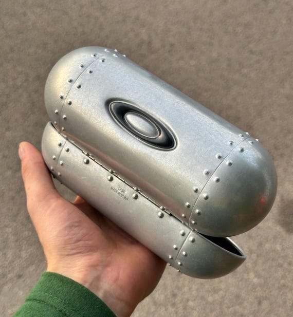 ヴィンテージ OAKLEY メタル アルミニウム トルペード ボールト クラム  