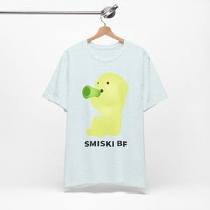 Smiski Unisex Jersey Kurzarm T-Shirt, Süßer Japanischer Charakter T-Shirt, Kawaii Grafik T-Shirt, Anime-Liebhaber Geschenk, Minimalistisches Cartoon Shirt
