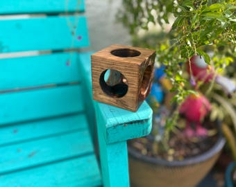 Houten kubus in houten kubus