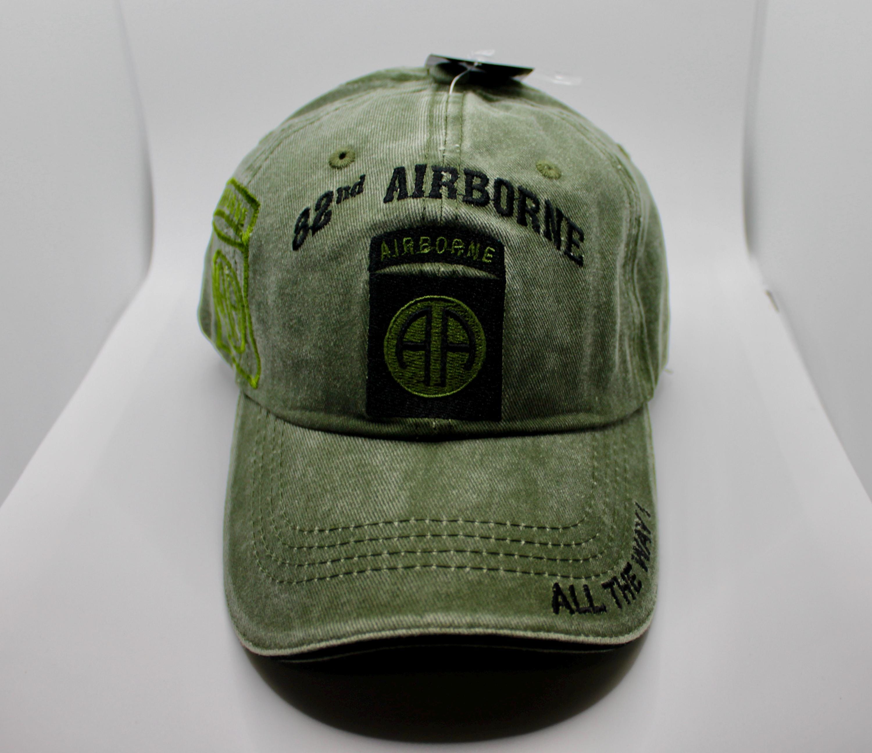 アメリカ陸軍第82空挺師団の帽子。AAパッチとオール・ザ・ウェイ