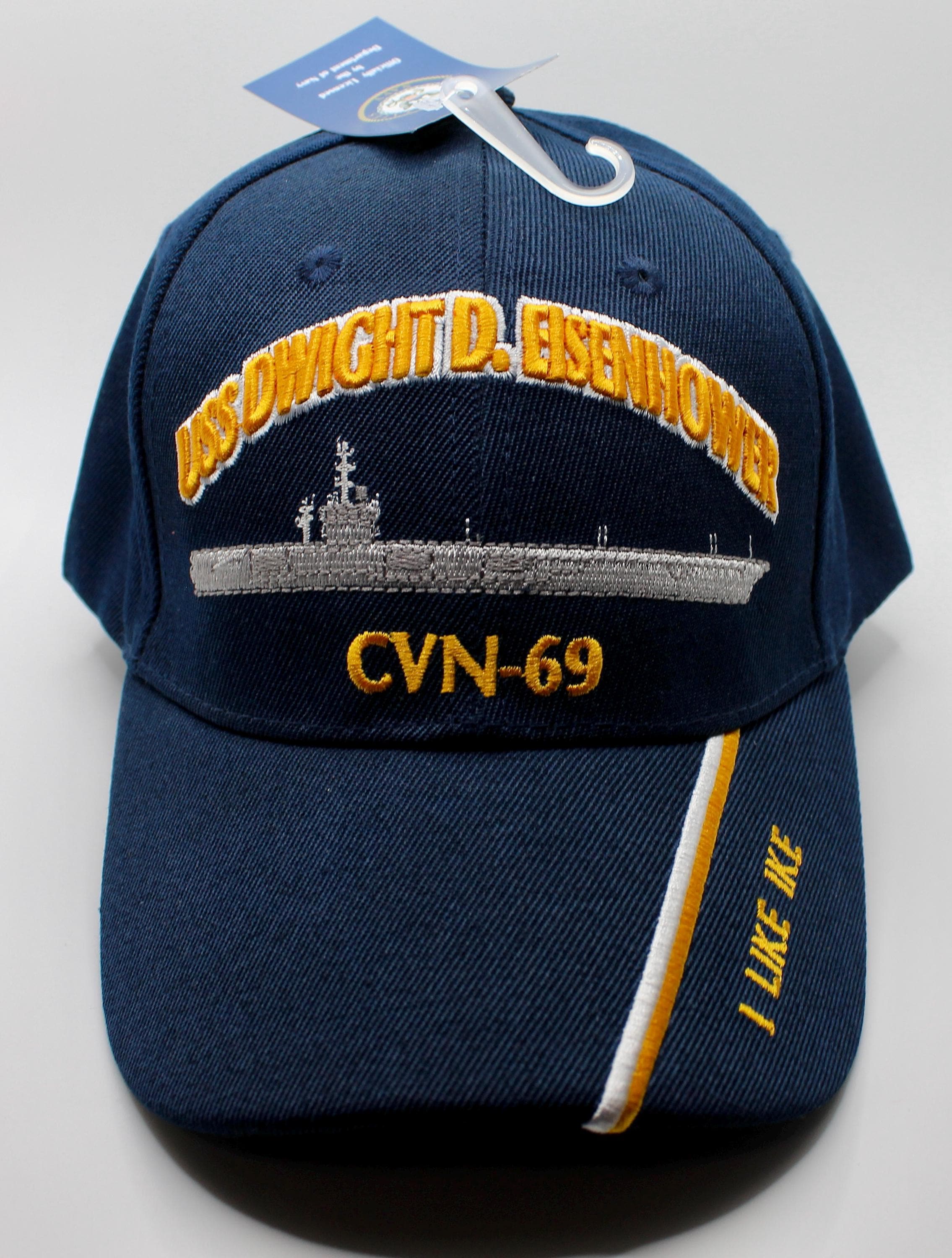 USS ドワイト・D・アイゼンハワー CVN-69 帽子。アメリカ海軍航空母艦