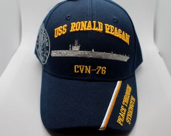 Marineblauwe hoed. Marineblauwe pet van USS Ronald Reagan.  Hoed vliegdekschip. Amerikaanse marinehoed. Officieel gelicentieerde marinepet. Marineblauwe pet CVN76. USS Reagan CVN76-hoed